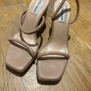 Steve Madden Tan Heels